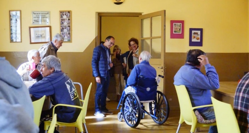 El Intendente Pisano visit&oacute; el Hogar San Vicente de Paul