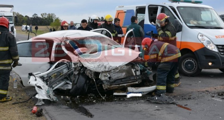 25 de mayo: Impactante accidente sobre Ruta N&deg; 51; dos personas resultaron con lesiones