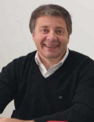 Juan Carlos Moran recorri&oacute; la obra de la escuela N.&ordm; 502 acompa&ntilde;ado de Fernando &Aacute;lvarez de Celis 