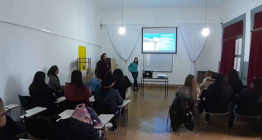 El DIAT brind&oacute; una capacitaci&oacute;n en el Instituto N.&ordm; 27