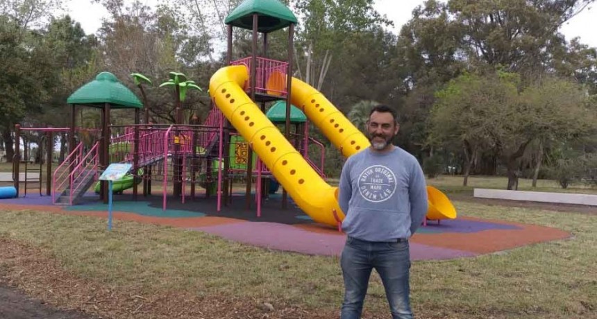 Habilitan el sector de juegos renovado del Parque Las Acollaradas a las 15 horas