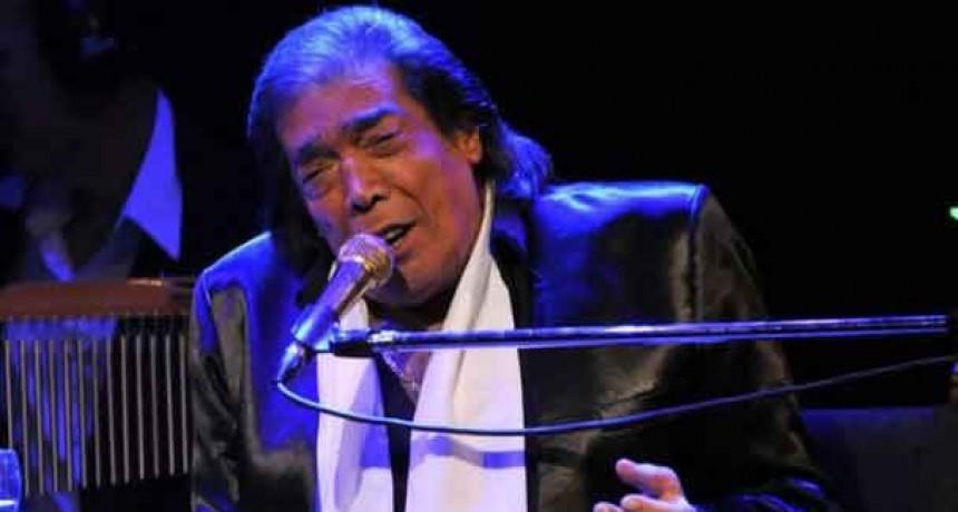 A los 77 a&ntilde;os muri&oacute; el cantante y compositor Cacho Casta&ntilde;a