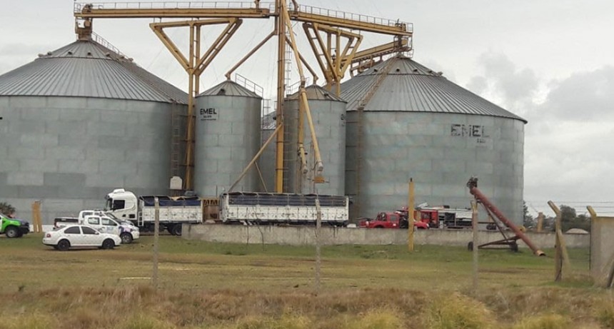 Daireaux: accidente en un silo de una planta almacenadora