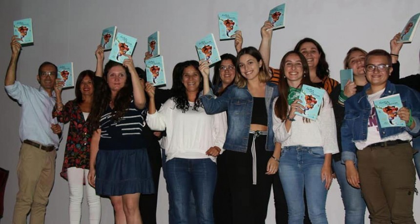 Se encuentra abierta la inscripci&oacute;n para el 2&deg; Libro de Mujeres Bolivarenses
