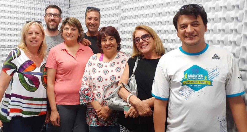 Alumnas del taller literario grabaron relatos propios en la radio del DIAT