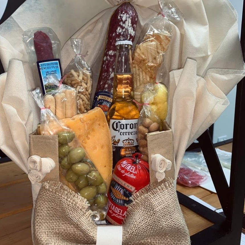 Prosciutto Almacen de Fiambres realizó su sorteo inauguración