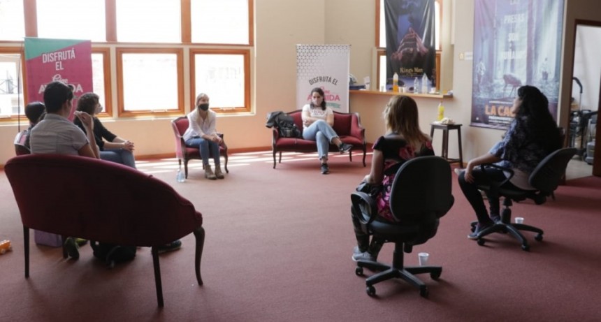 Potenciar Trabajo: se llev&oacute; a cargo el primer encuentro de mujeres