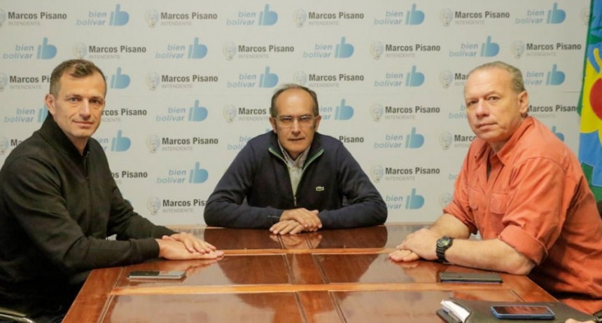 Berni, Pisano y Bucca entregaron 8 nuevos móviles a la Policía del partido de Bolívar