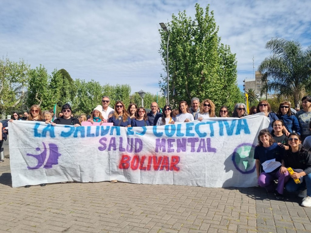 Día de la Salud Mental: El Intendente Marcos Pisano acompañó la décima marcha por la Salud Mental, y habló con FM 10