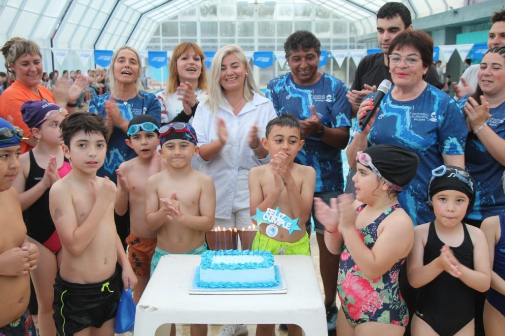 Con una demostración de actividades, el Natatorio Municipal celebró su 9º Aniversario