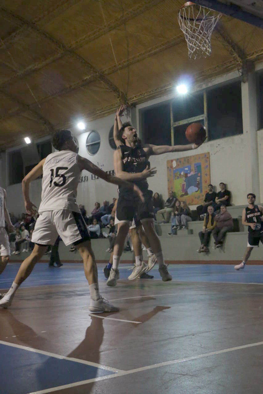 Sport Club Trinitarios recibe al puntero del torneo y su DT Iñaki Danessa habló con FM 10