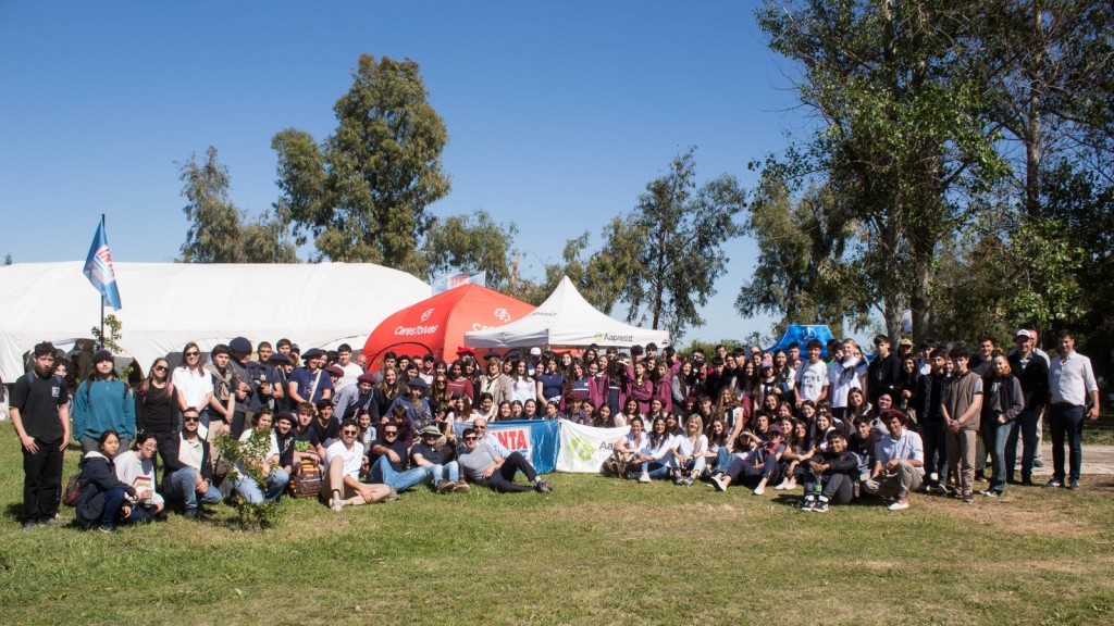 La Dirección de Innovación y Políticas Educativas acompañó la jornada INTA- AAPRESID 2025