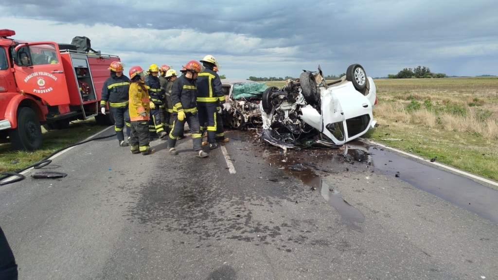 Cuatro persona fallecidas tras un accidente frontal entre dos veh&iacute;culos, este lunes por la ma&ntilde;ana
