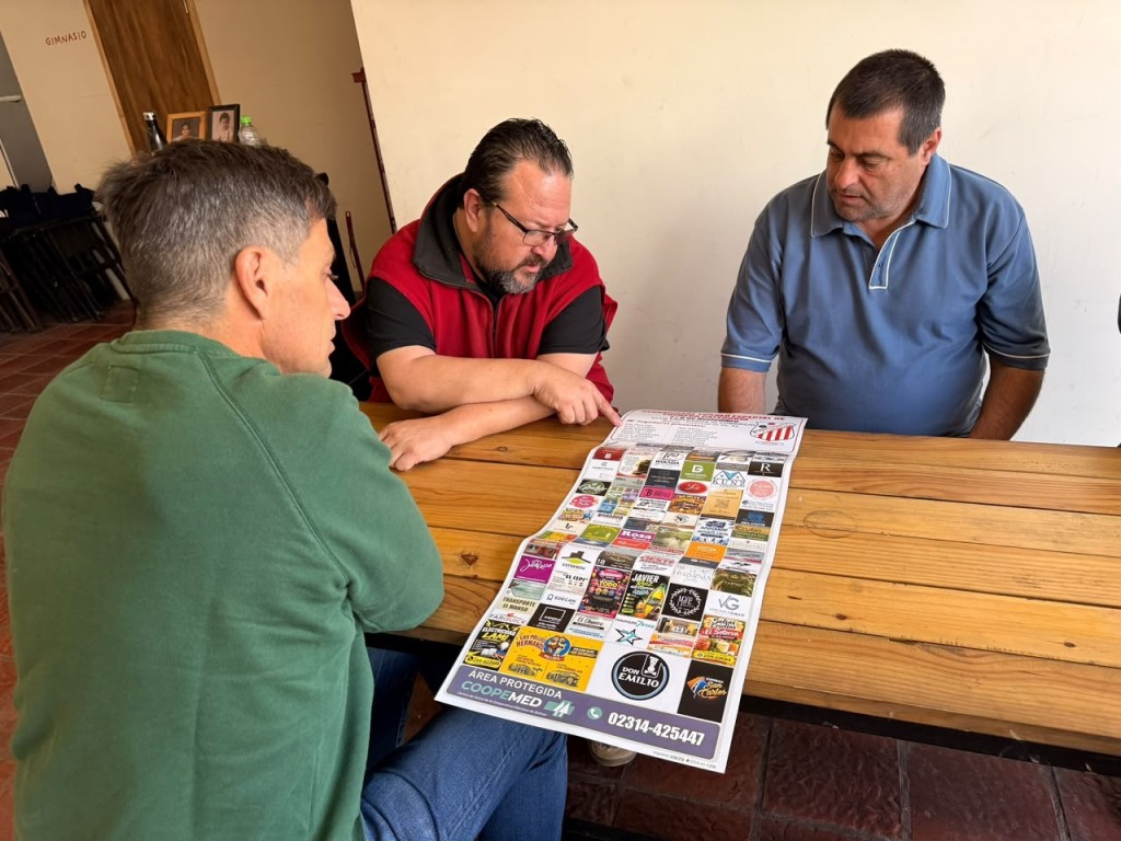 El Municipio entreg&oacute; un aporte al Club Empleados de Comercio, para organizar un Torneo Nacional de Bochas