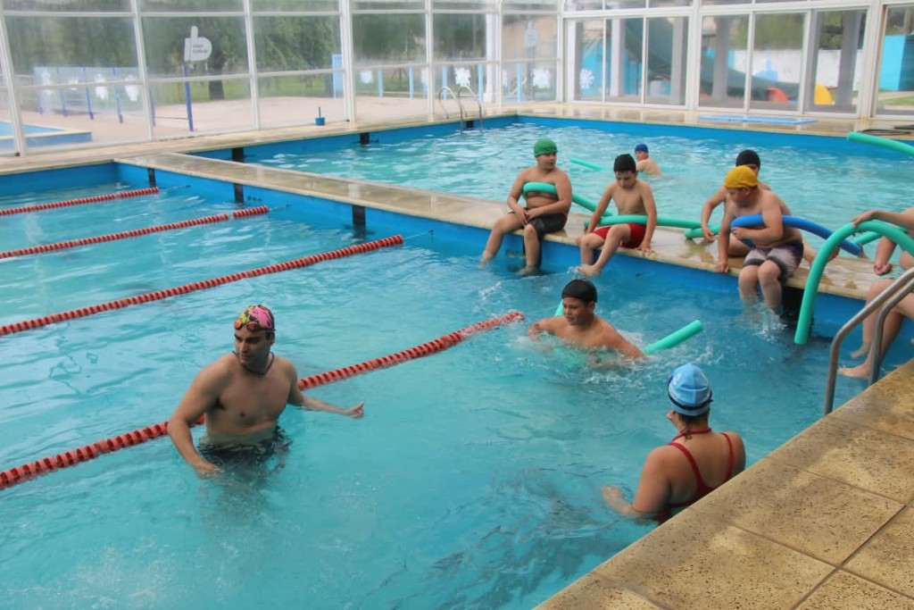 El Natatorio Municipal recibi&oacute; a las Escuelas Rurales en una Jornada Recreativa 