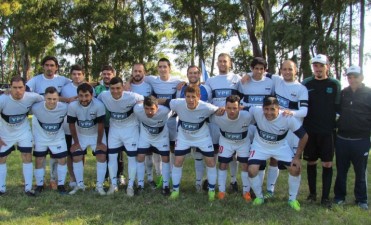 La 14 dio el golpe y goleó a Marsiglio, alcanzando la punta del torneo