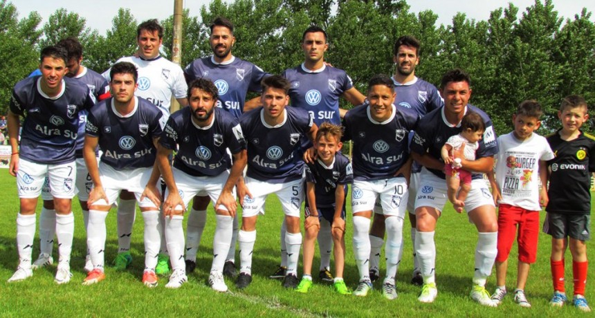 Por las altas temperaturas, se pidi&oacute; jugar m&aacute;s tarde