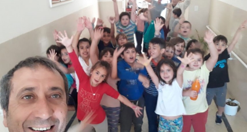Alumnos de la Escuela Est&eacute;tica visitaron Casa Hogar