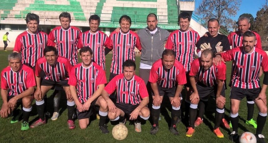 Futbol Senior: Se disput&oacute; la 6&ordm; fecha en menores y 4&ordm; de mayores