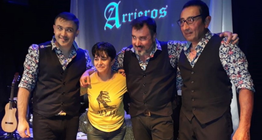 Arrieros presento &lsquo;Somos Nosotros&rsquo; y record&oacute; a Miguel Dicharry