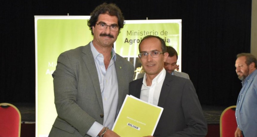 Pisano firm&oacute; la adhesi&oacute;n al DUT autogestionado