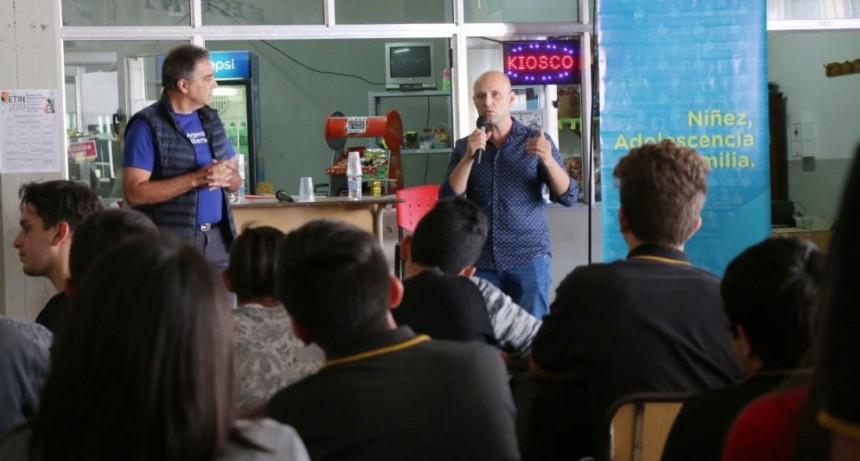 La Asociaci&oacute;n Argentina Cibersegura brind&oacute; charlas sobre Educar en Tiempos Digitales