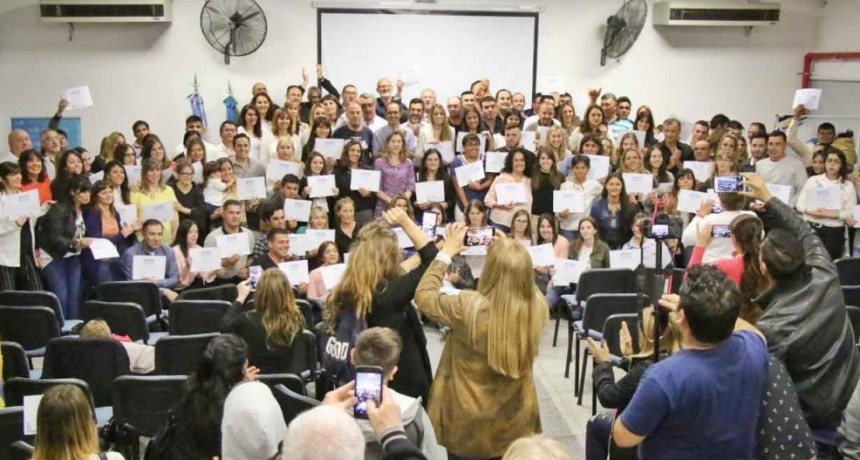 Mas de 130 empleados municipales lograron estabilidad laboral con el pase a planta permanente