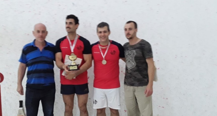Una pareja platense se consagr&oacute; campeona de la 4&ordm; categor&iacute;a de Pelota-Paleta