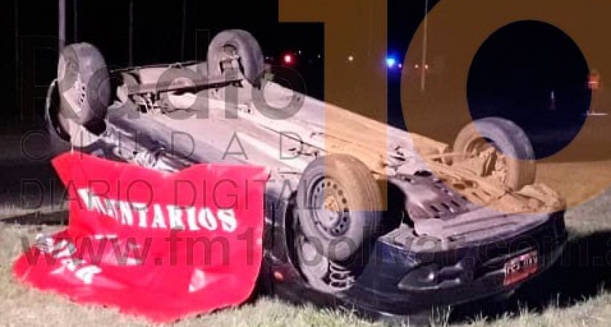 Vuelco en rotonda 226 y 65, con una persona fallecida como saldo
