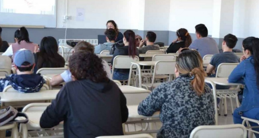 Durante el 2019 m&aacute;s de 200 personas realizaron el curso de manipulaci&oacute;n de alimentos