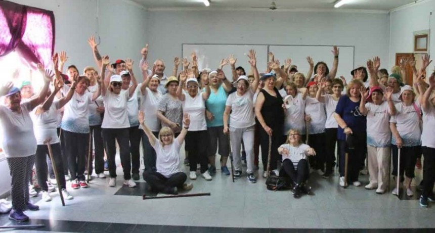 Los talleres de adultos mayores cerraron el a&ntilde;o con una muestra