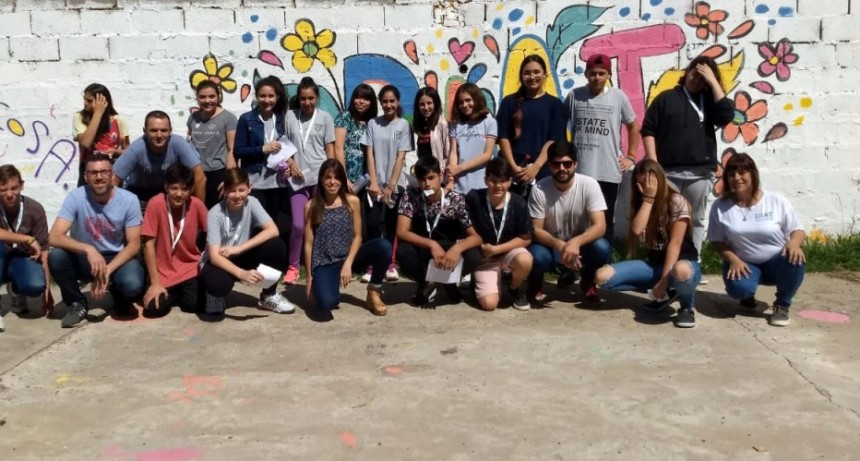 Alumnos de la escuela secundaria N&deg; 4 visitaron el DIAT
