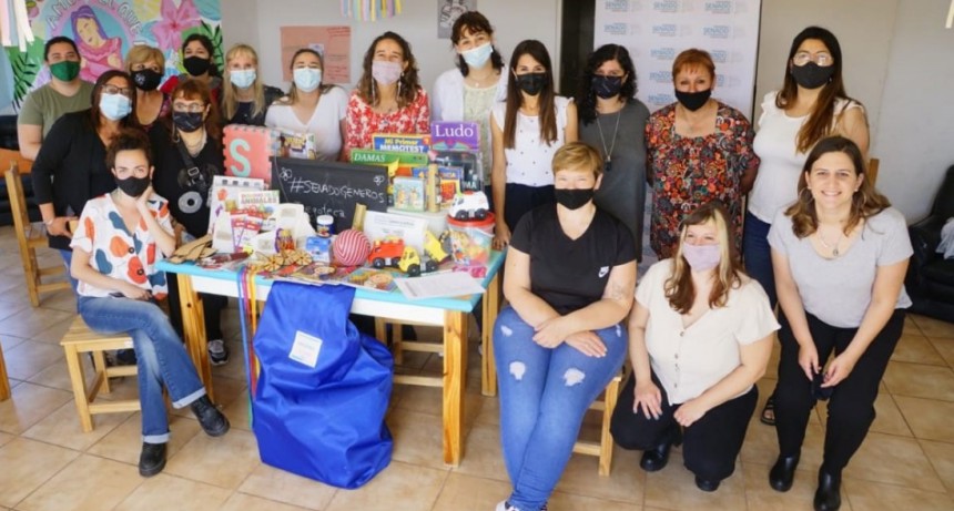 En el marco del programa Género y Justicia; el Hogar de Protección Integral de Mujeres recibió una juegoteca