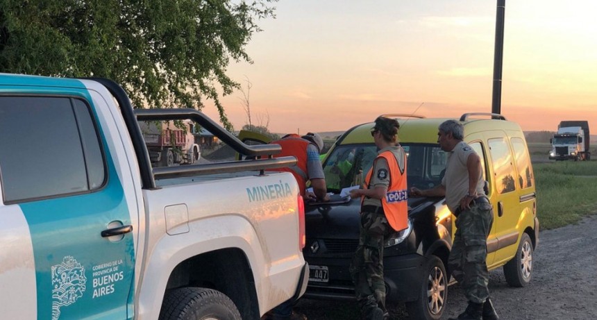 Continúan los controles a cargo de Minería: 5 camiones con sobrepeso fueron multados y obligados a descargar