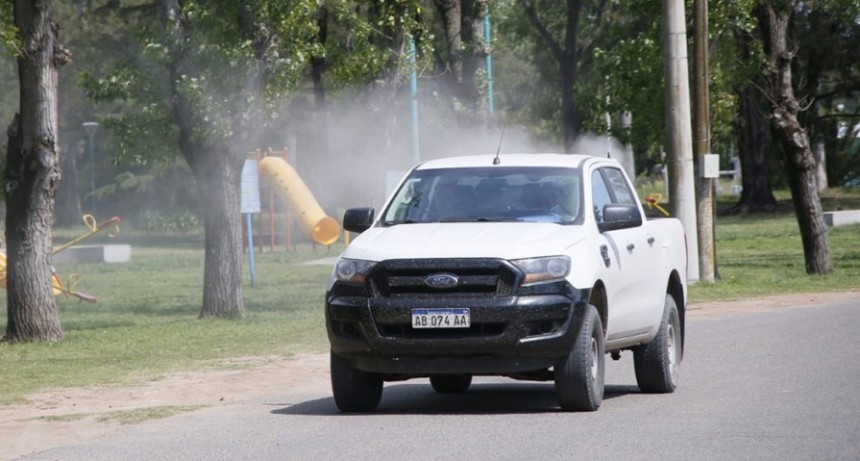 Zoonosis junto a la Dirección Provincial de Epidemilogía pulverizó en Bolívar y las localidades
