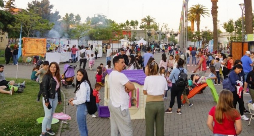 El municipio convoca a instituciones y clubes a conformar una agenda conjunta de eventos para la temporada de verano