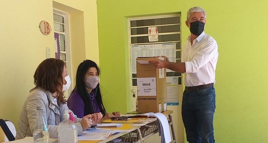 Pablo Soria votó junto a su familia