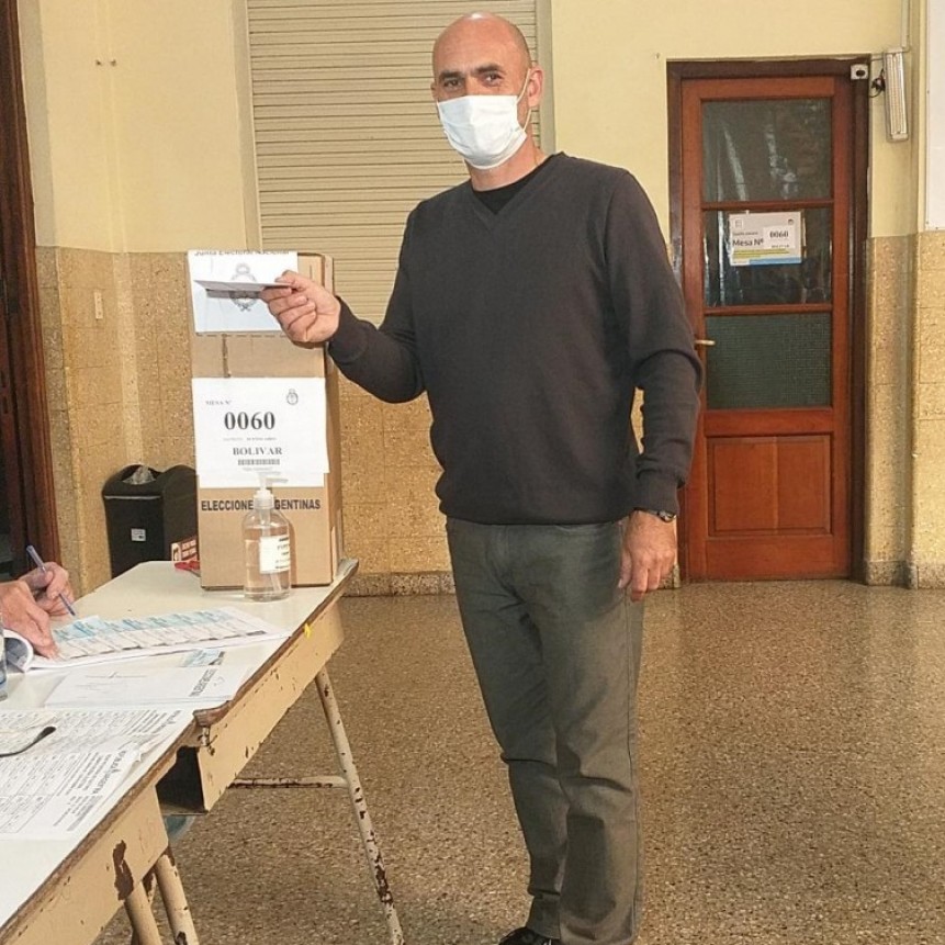 Votó Germán Reguero en el Instituto Superior de Formación Docente nº27