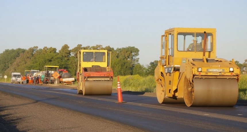 Avanza la obra de repavimentación y construcción de banquinas en la Ruta N°65