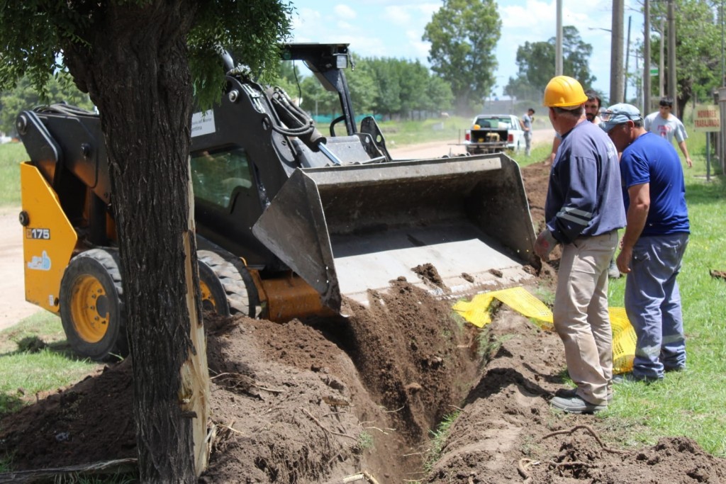 Comenzaron los trabajos para la llegada del Gas Continuo a Barrio Parque y Pompeya, con FM 10 hablamos con el Intendente Pisano y el Secretario de Hacienda Javier Erreca