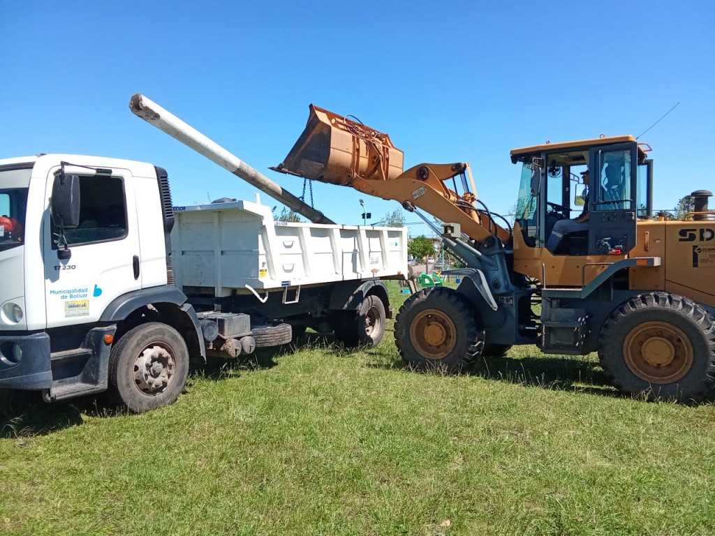 Urdampilleta: Más del 80% de la localidad ya cuenta con agua, energía eléctrica y conectividad con un gran trabajo conjunto