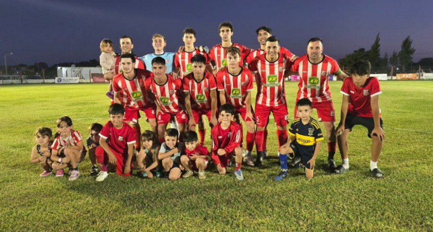 En un partido muy parejo, Empleados y Ciudad igualaron en la ida de las semifinales