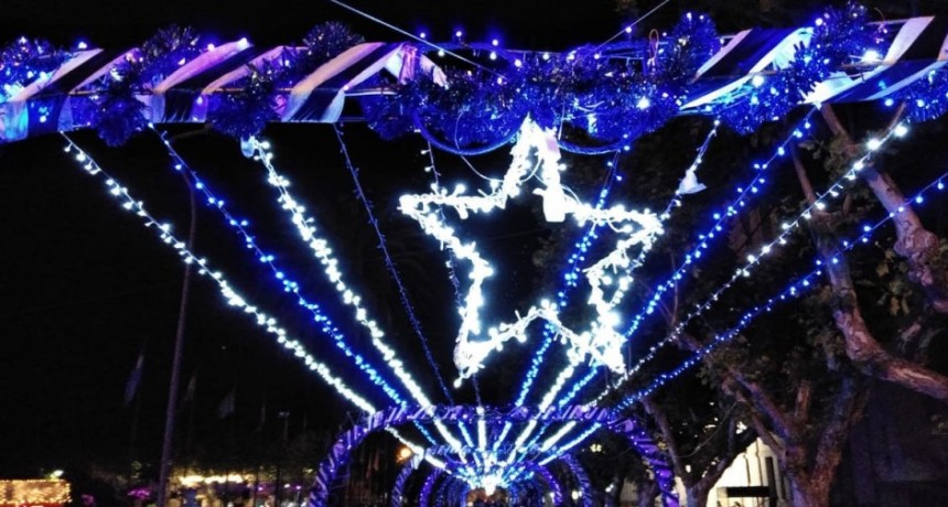 El ambiente navide&ntilde;o cop&oacute; el Centro C&iacute;vico y el Parque Las Acollaradas