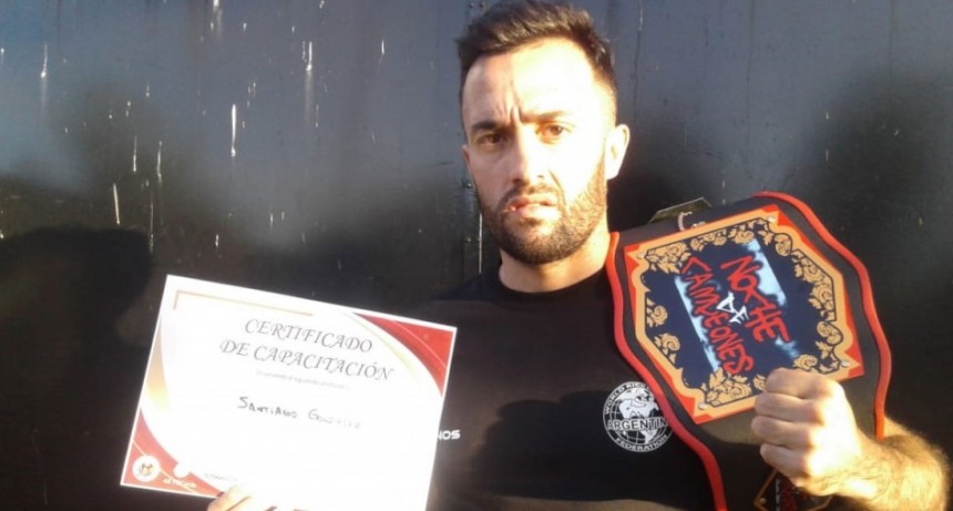 Santiago Gonz&aacute;lez prepara una exhibici&oacute;n de Kick Boxing en Villegas