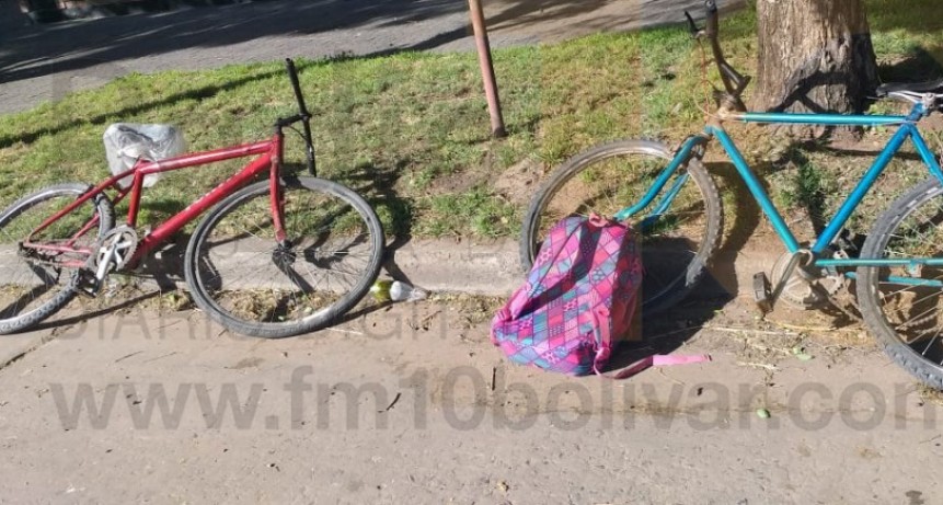 Ciclistas hospitalizados por precauci&oacute;n tras accidente sobre Av. 9 de Julio
