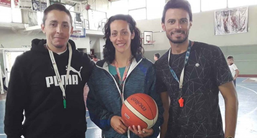 Comenz&oacute; el torneo comercial de B&aacute;squet en Sport Club
