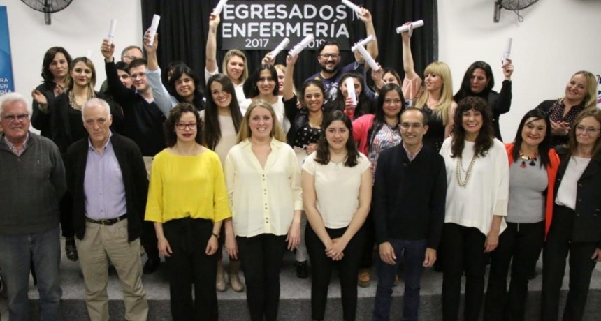 Seis nuevas egresadas de la Tecnicatura Superior en Enfermer&iacute;a tendr&aacute;n su acto de colaci&oacute;n y recibir&aacute;n su diploma