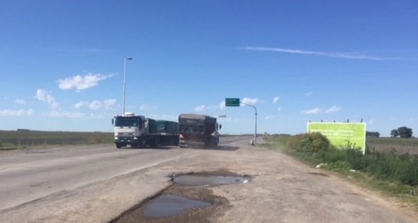 Intenso tr&aacute;nsito en Ruta 51 y 205 debido al corte del puente sobre R&iacute;o Salado 