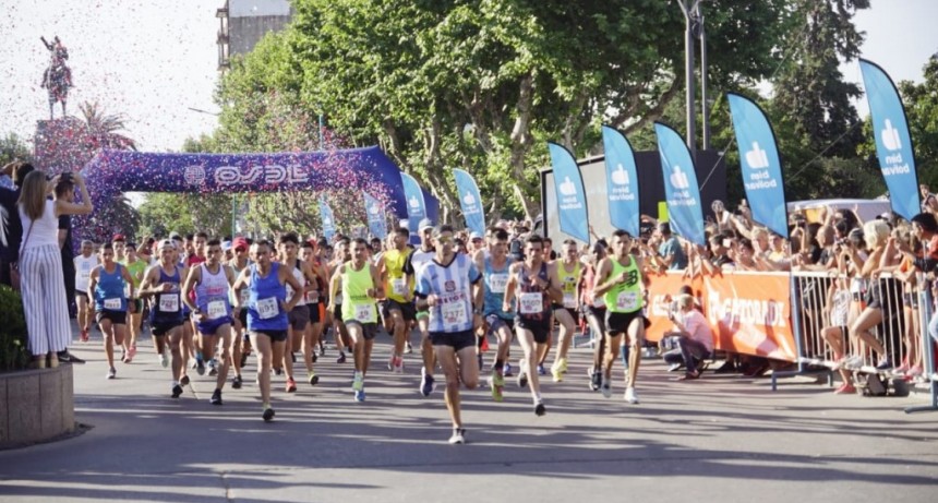 Marat&oacute;n Dino Hugo Tinelli: M&aacute;s de 4 mil participantes vivieron la fiesta de la ciudad