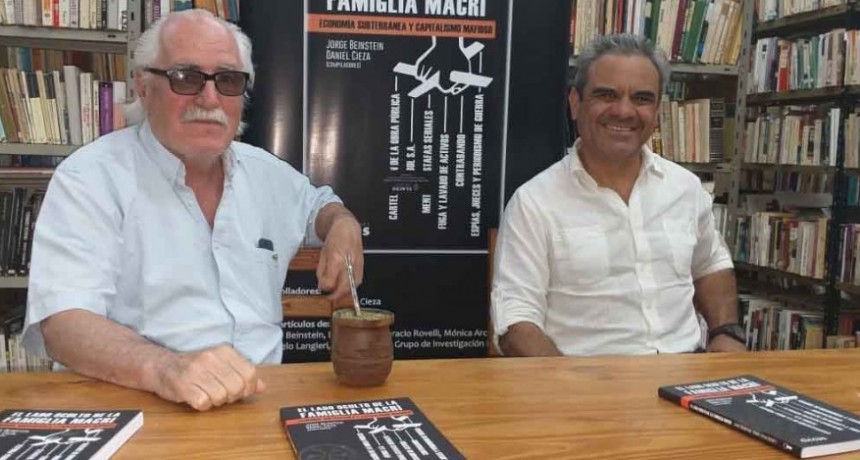 Daniel Cieza: &lsquo;Los art&iacute;culos que sustentan el libro estan aprobado por la comunidad acad&eacute;mica&rsquo;